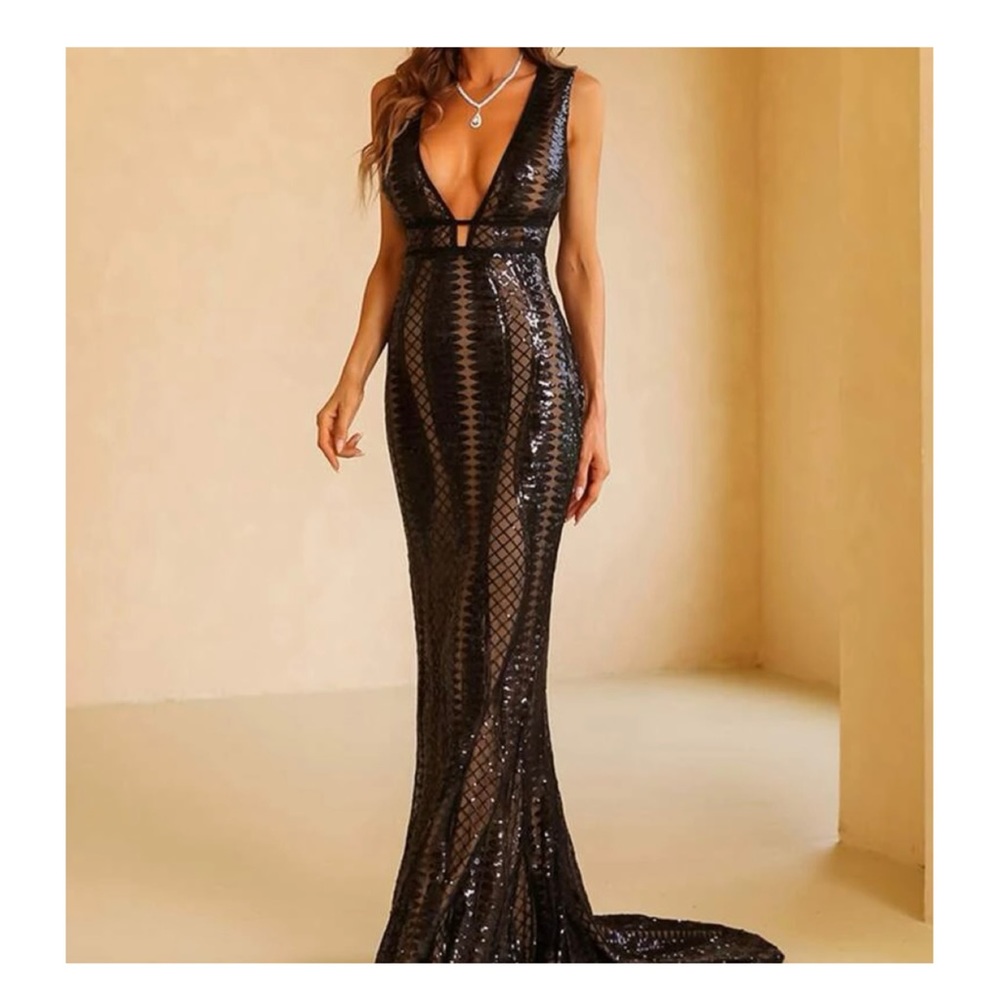 BLACK AND NUDE SEQUIN FORMAL DRESS